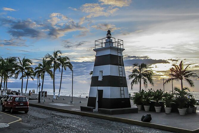 Puerto Vallarta Historical El Centro: A Self-Guided Audio Tour - Chocolate, cigars, and a Hollywood connection