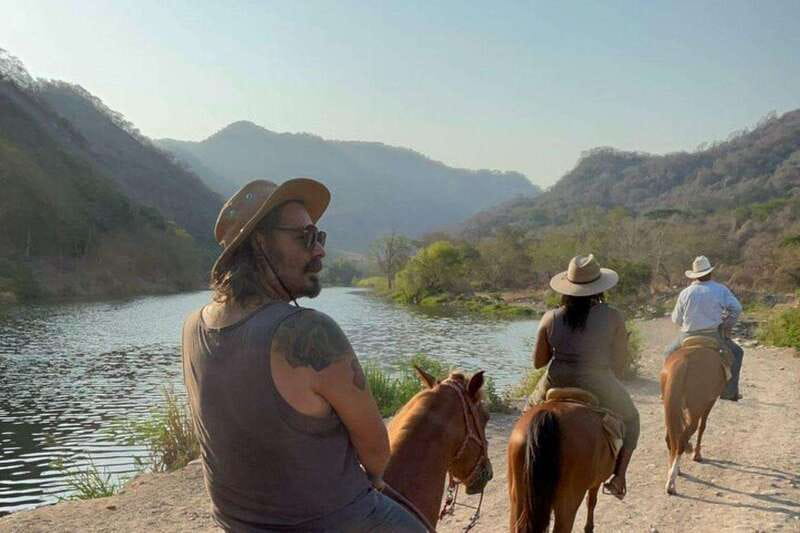 Puerto Vallarta: Horseback Riding, Lunch & Unlimited Drinks - Key points to know before booking