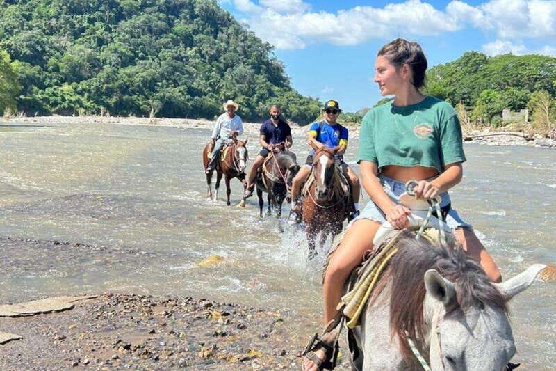 Puerto Vallarta: Horseback Riding, Lunch & Unlimited Drinks - Getting the right horse for your riding level