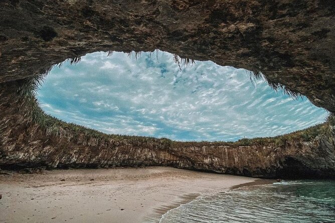Puerto Vallarta: Marietas Islands with Open Bar and Food - The Marietas Islands are the main event