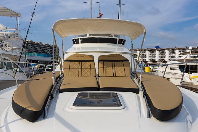 Puerto Vallarta: Private Luxury Yacht Charter with Crew - Comparing the $861.10 per-person price