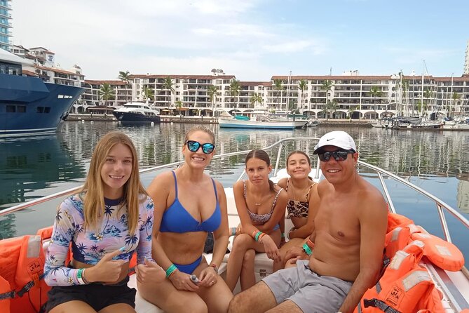 Puerto Vallarta Private snorkeling trip at Los Arcos & Majahuitas - Why a private Los Arcos boat trip can be worth it