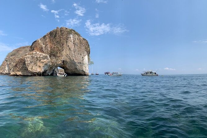 Puerto Vallarta Private snorkeling trip at Los Arcos & Majahuitas - Rodrigo, the crew, and the feel of the service