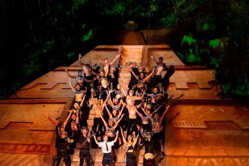 Puerto Vallarta Rhythms of the night, Show & Buffet dinner - Arriving at Las Caletas by Boat
