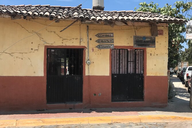 Puerto Vallarta's Historic Mexican Village Tour: El Tuito - Lunch in an 1800s building