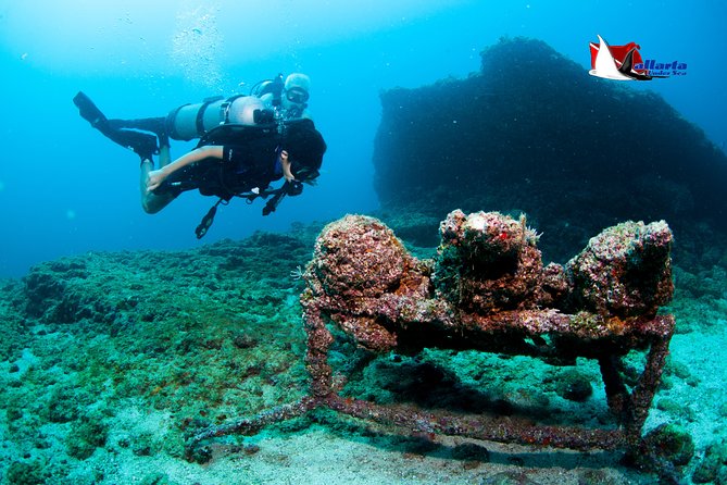 Puerto Vallarta Undersea Private Scuba Diving - Los Arcos de Mismaloya: closer rocky reef scenery