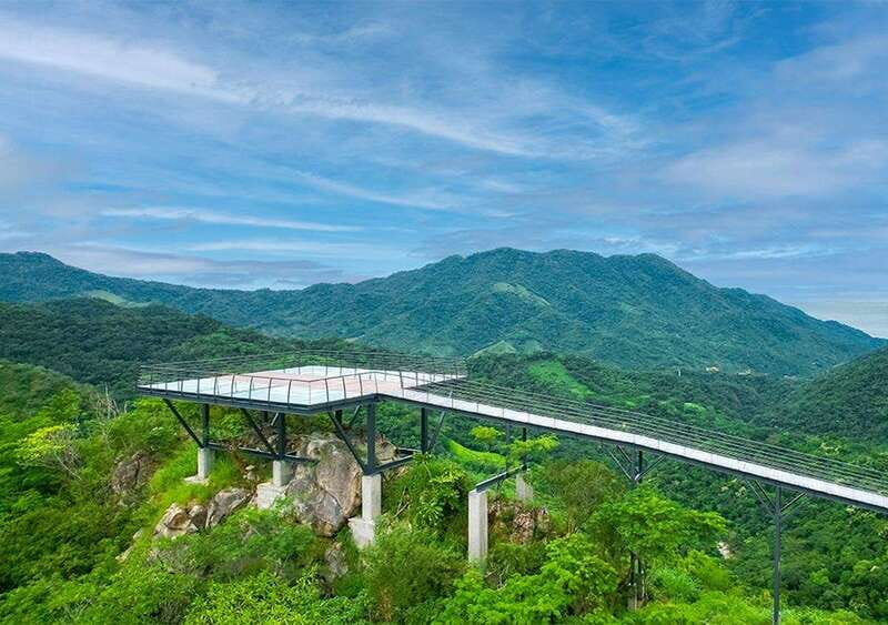 Puerto Vallarta: Walking Tour to Glass ViewPoint Jorullo - A Glass Floor Over the Sierra Madre