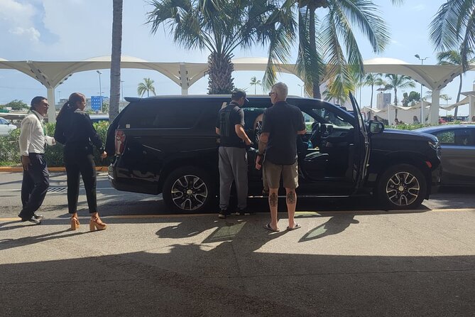 PVR VIP Round trip transfers Airport - Downtown - Airport - Key points to know before booking