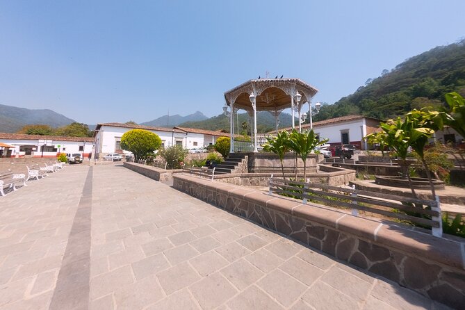 San Sebastian Tour - A late Mexican lunch with real local flavor