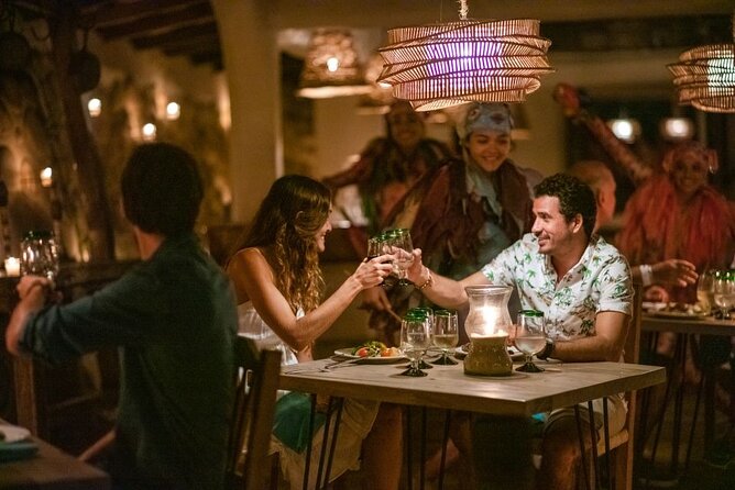 Show Evening Rhythms, Dinner Buffet, Boat Trip - Classic - Who will enjoy this evening most?