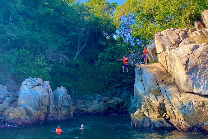 Snorkeling at Los Arcos 5 islands Hidden Beach and Cliff Jumping - A beach reached only by boat