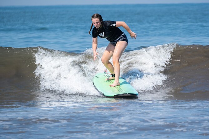 Surf classes in Puerto Vallarta with local instructors - Key points to know before you book