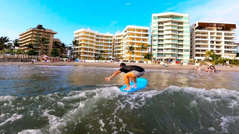 Surfing on the north of the bay - Key points to know before booking