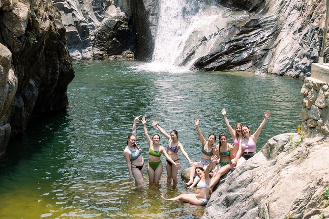 Waterfall in the jungle of Puerto Vallarta - From Puerto Vallarta to Boca de Tomatlán by local bus